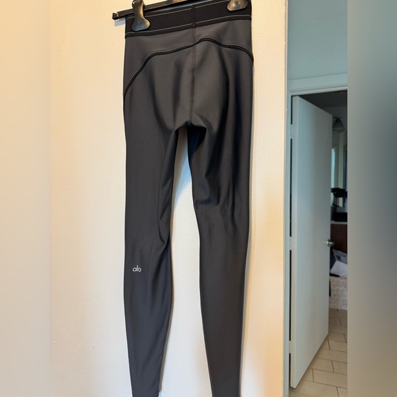 Alo Airlift High Waist Suit Up Legging and Airlift Line Up bra - Size S - Picture 8 of 8